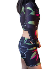 Load image into Gallery viewer, Napua long sleeve crop top