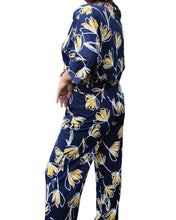 Load image into Gallery viewer, Angela  Lotus print trouser pants.
