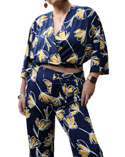 Load image into Gallery viewer, Angela  Lotus print trouser pants.
