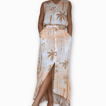 Load image into Gallery viewer, The Camea skirt with details

